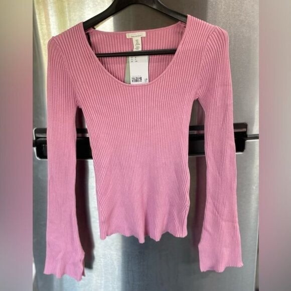 H&M MAMA sweater women’s size S Pink LONG BELL SLEEVE , SLITS , Cable RIBBED NWT - Picture 1 of 10
